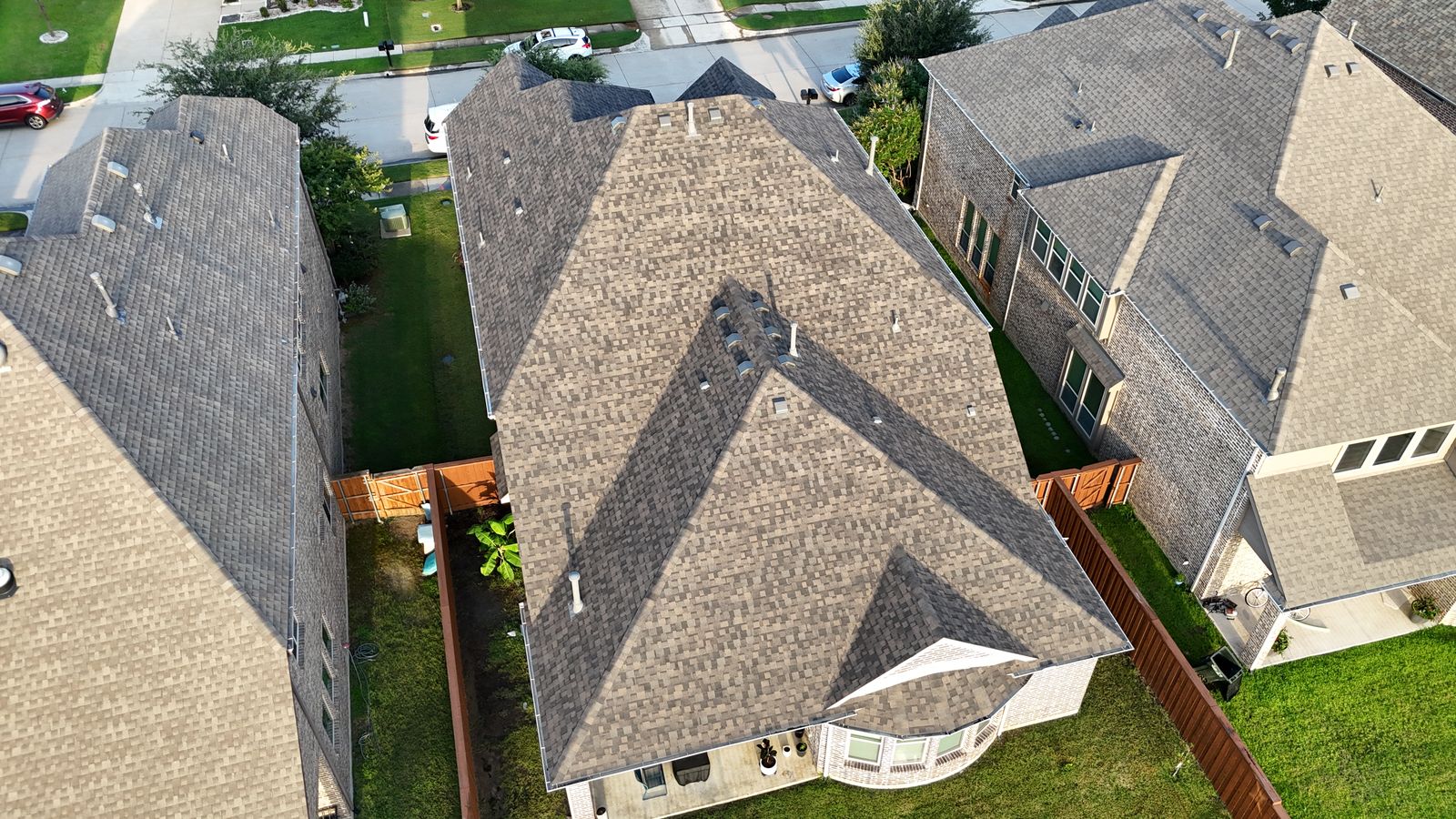 Completed Prestige roof in Drift Shake shingles