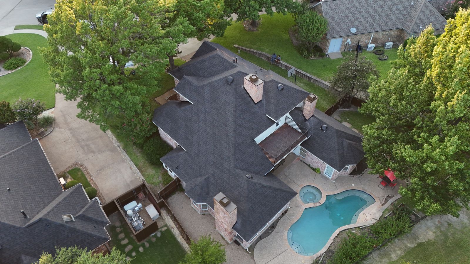 Completed Prestige roof in Glacier shingles